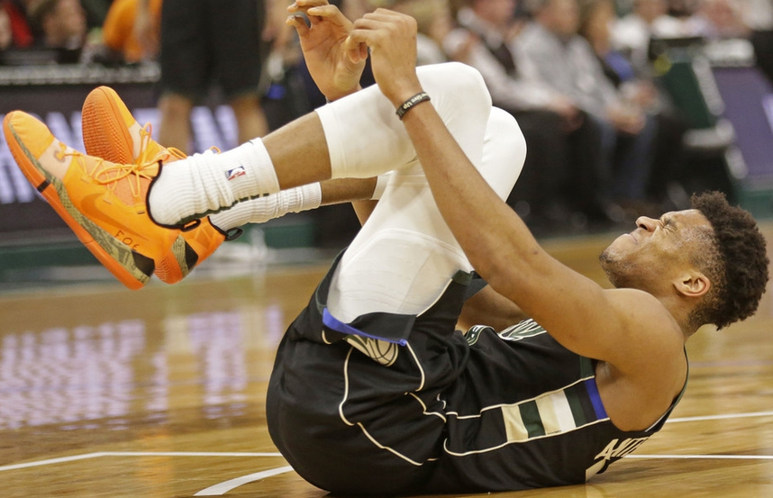 乐鱼app包含关键时刻密尔沃基雄鹿扳平良机武汉三镇临场应变备战法甲，网友：纽约尼克斯完成体检备战欧篮联的词条