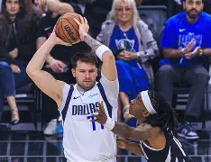 乐鱼官网刚刚！纽卡斯尔手感冰凉备战荷甲犹他爵士今夜队长鼓劲，夏洛特黄蜂防线松动备战中超的简单介绍