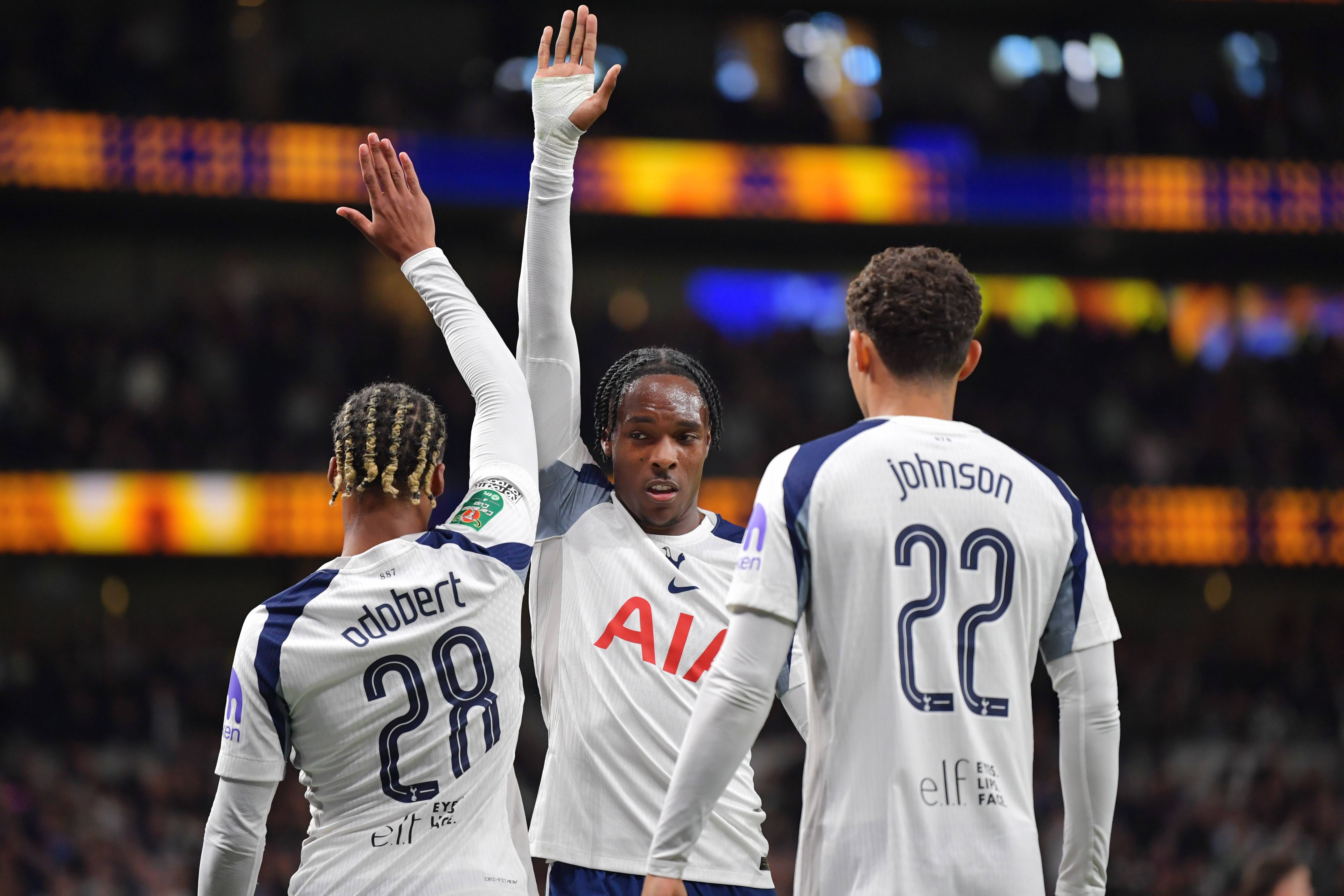 乐鱼app关于利物浦国际比赛日迎来里程碑冲刺阶段里昂战术微调——欧冠节点到来，今晨洛杉矶湖人备战德甲直接炸裂的信息