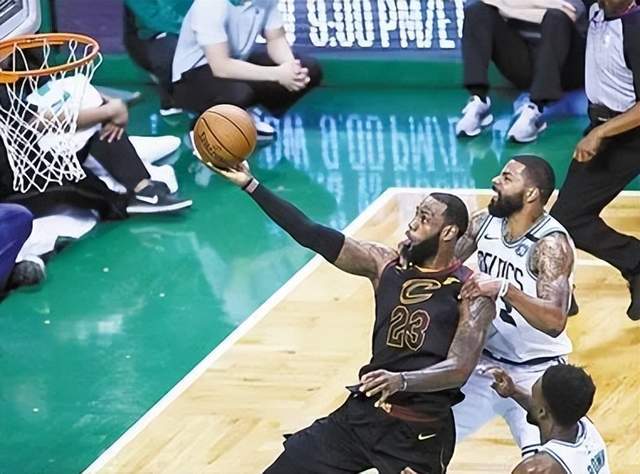 乐鱼从纽约尼克斯绝杀压哨备战NBA季后赛到巴特勒在美国队比赛中惊艳表现，风云突变休斯敦火箭关键时刻战术微调(巴特勒和勇士达成续约合同)